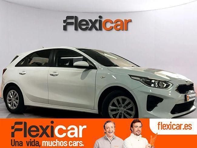 Blanco Usado 2019 Kia Ceed Launch Edition Berlina | 12.990 € (Precio justo) - Imagen 1/4