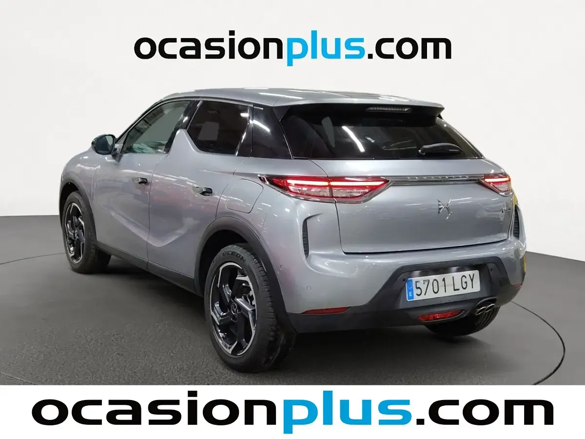 Usado DS Automobiles DS3 Crossback Grand Chic 131 CV (96 kW) 2020 Gris SUV