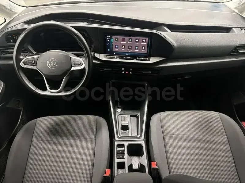 Usado VW Caddy Maxi 116 CV (85 kW) 2025 Gris / plata Monovolumen