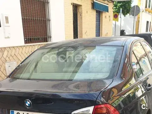 Usado BMW 318 122 CV (89 kW) 2006 Azul Berlina