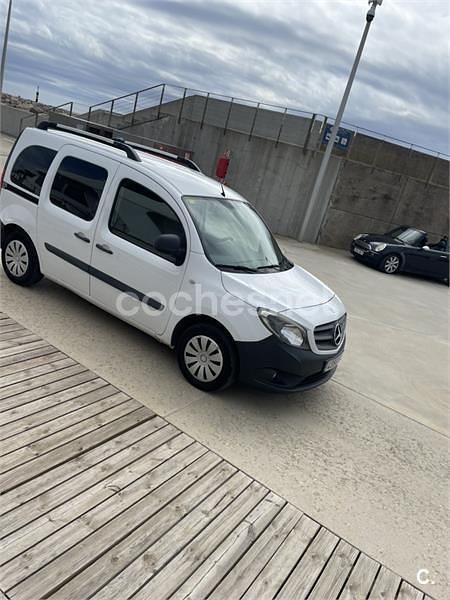Blanco Usado 2015 Mercedes Citan 109 Familiar | 6000 € (Buen precio) - Imagen 1/2