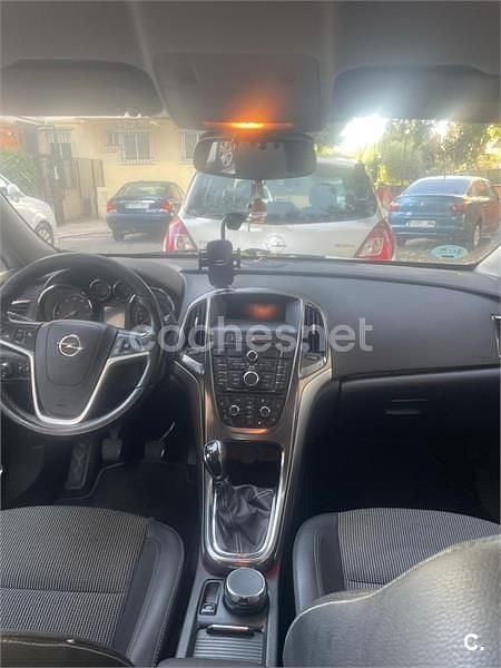 Usado Opel Astra Enjoy 115 CV (84 kW) 2010 Negro Berlina