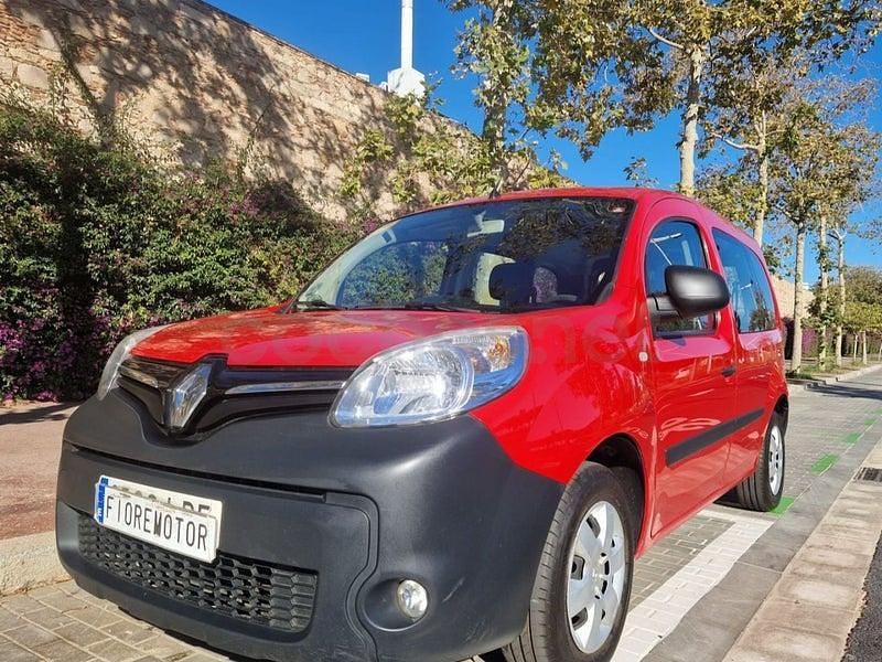 Usado Renault Kangoo Edition One 80 CV (58 kW) 2021 Granate Monovolumen