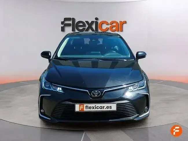 Usado Toyota Corolla Active 140 CV (102 kW) 2023 Negro Berlina
