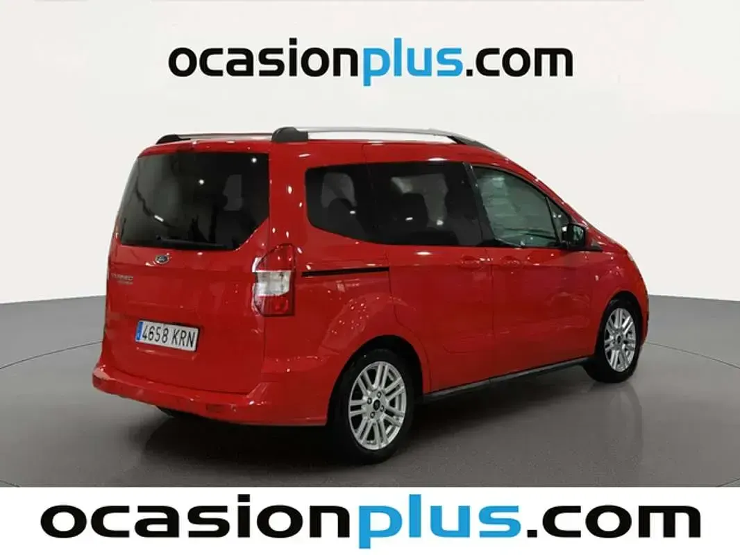 Usado Ford Tourneo Sport 101 CV (74 kW) 2018 Rojo Van