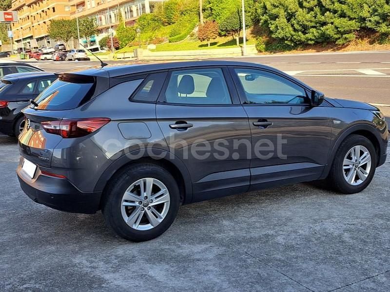 Usado Opel Grandland X Selective 120 CV (88 kW) 2019 Marrón SUV