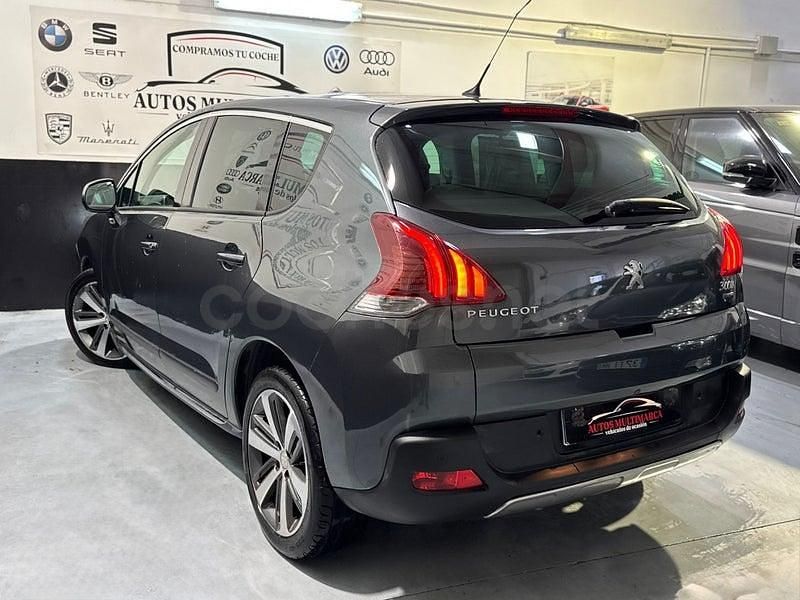 Usado Peugeot 3008 Allure 130 CV (95 kW) 2016 Gris / plata SUV