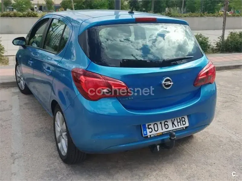 Usado Opel Corsa Selective 90 CV (66 kW) 2018 Azul Utilitario