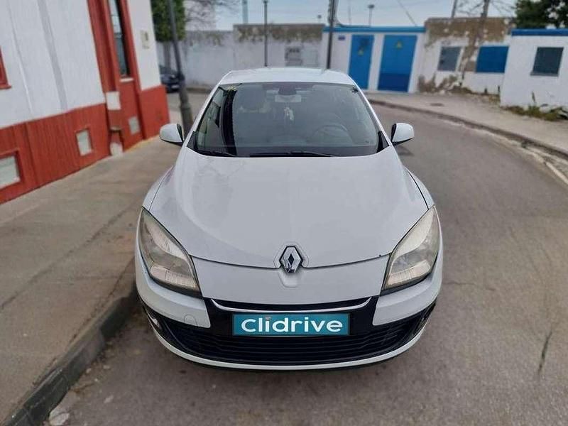Usado Renault Mégane III Dynamique 106 CV (77 kW) 2012 Blanco Utilitario