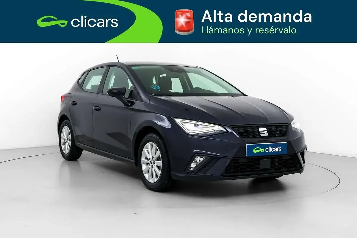 Usado Seat Ibiza Style 110 CV (80 kW) 2022 Negro Utilitario