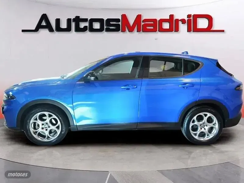 Usado Alfa Romeo Tonale Sprint 130 CV (95 kW) 2023 Azul SUV