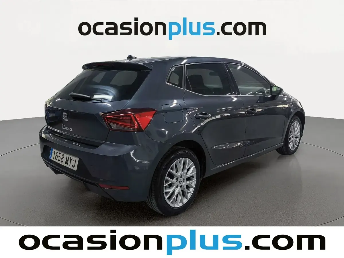 Usado Seat Ibiza XCELLENCE 116 CV (85 kW) 2025 Gris Utilitario