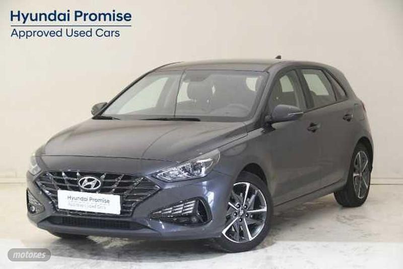 Gris Usado 2024 Hyundai i30 | 19.990 € (Un poco caro) - Imagen 1/4