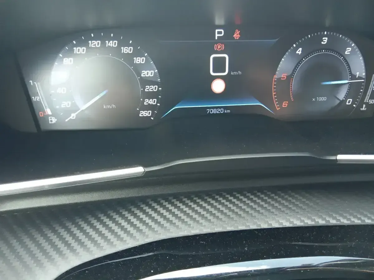 Usado Peugeot 508 Active 131 CV (96 kW) 2021 Azul Berlina