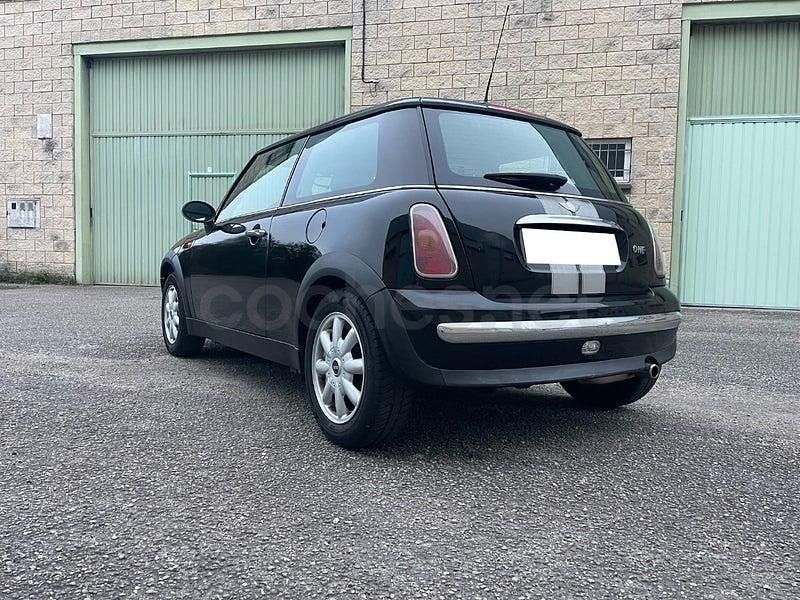Usado Mini Cooper 116 CV (85 kW) 2006 Negro Utilitario