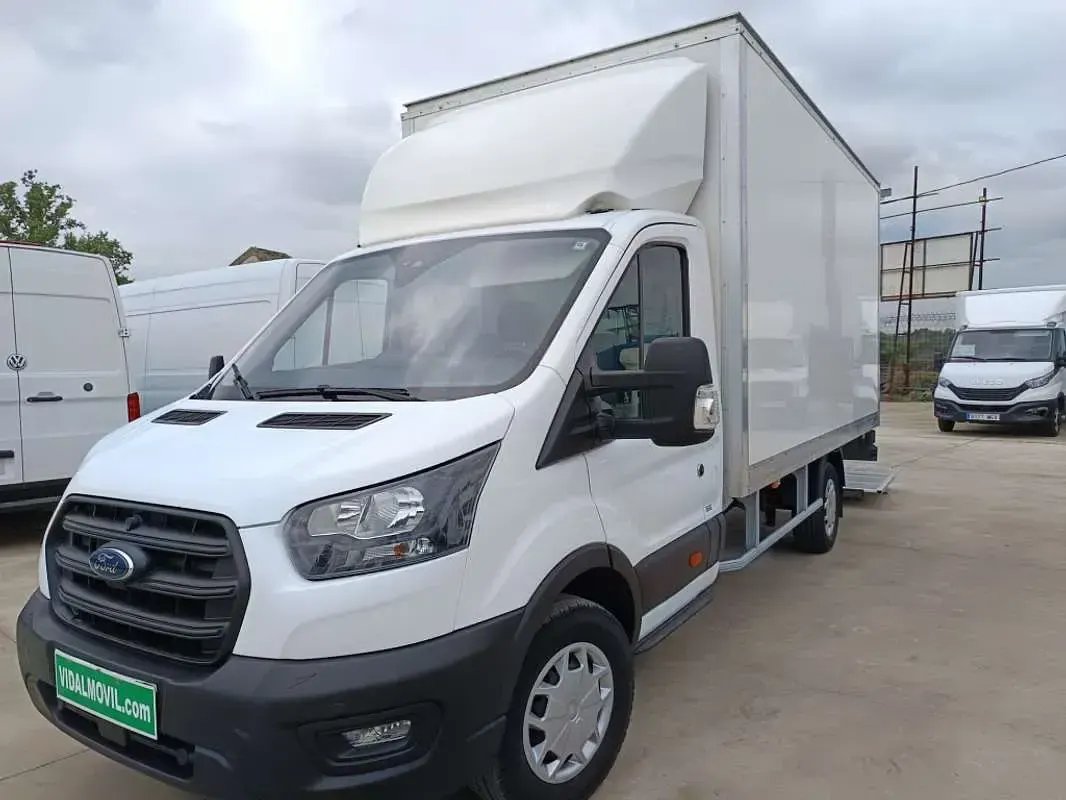 Usado Ford Transit Trend 131 CV (96 kW) 2023 Blanco Van
