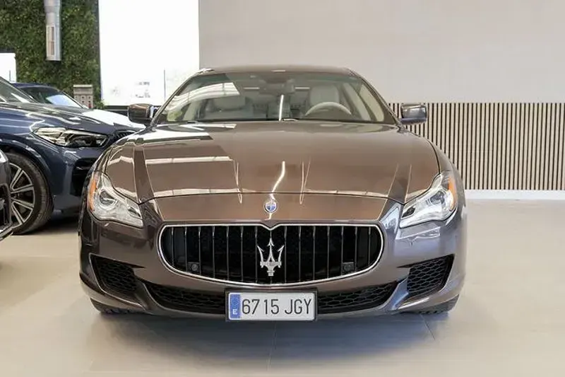 Usado Maserati Quattroporte 411 CV (302 kW) 2015 Marrón Berlina
