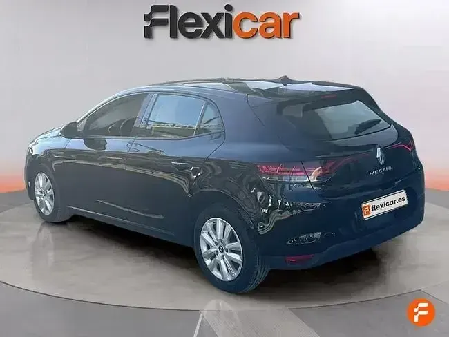 Usado Renault Mégane II Equilibre 115 CV (84 kW) 2022 Negro Berlina