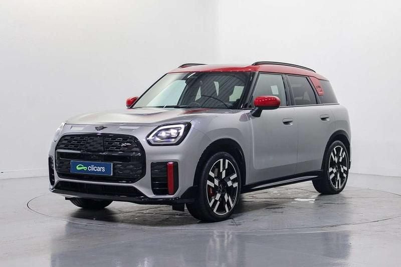 Usado Mini John Cooper Works 300 CV (220 kW) 2024 Plateado Utilitario