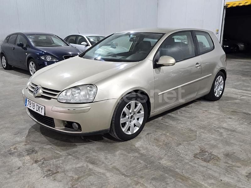 Beige Usado 2005 VW Golf IV Trendline Berlina | 2999 € (Buen precio) - Imagen 1/4
