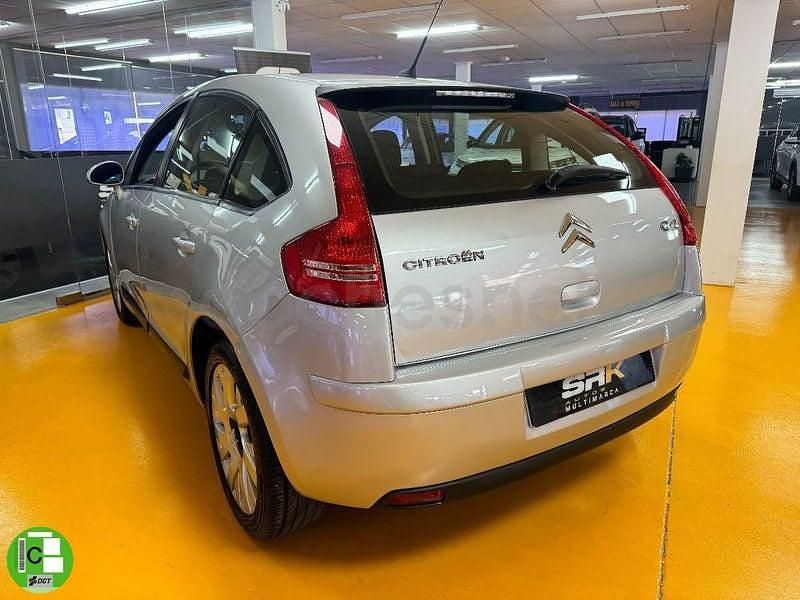Usado Citroën C4 VTR Sport 110 CV (80 kW) 2006 Gris / plata Berlina