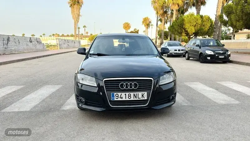 Usado Audi A3 105 CV (77 kW) 2009 Negro Utilitario