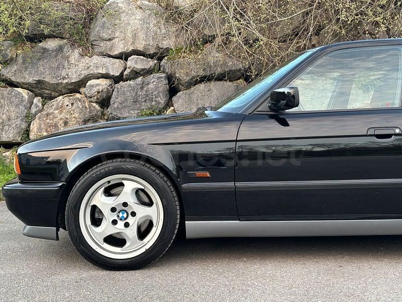 Usado BMW M5 340 CV (250 kW) 1994 Negro Familiar