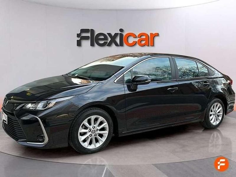 Usado Toyota Corolla Active 140 CV (102 kW) 2023 Negro Utilitario