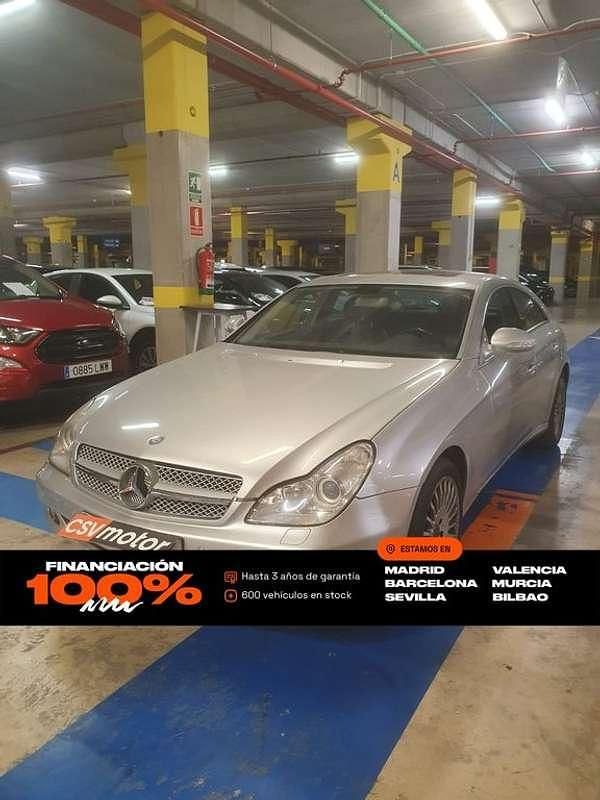 Plateado Usado 2004 Mercedes CLS500 Berlina | 6950 € - Imagen 1/4