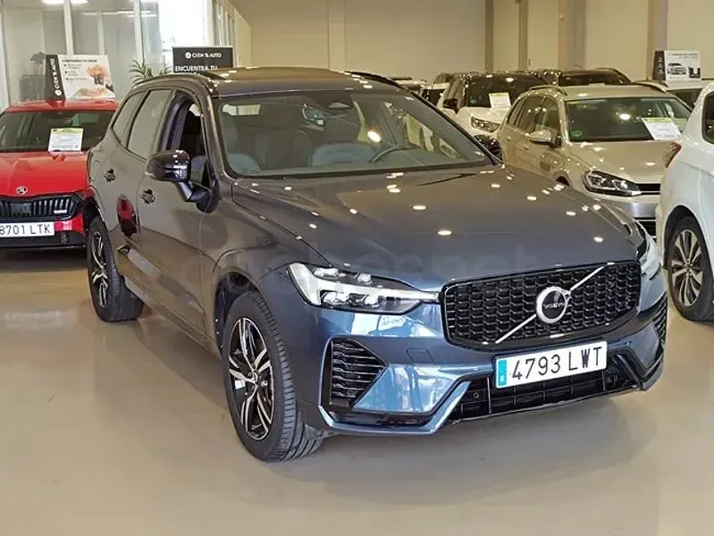 Usado Volvo XC60 R-Design 350 CV (257 kW) 2022 Gris / plata SUV