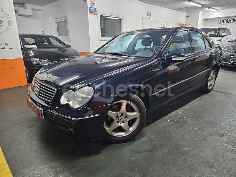 Azul Usado 2002 Mercedes C200 Classic Berlina | 4990 € (Precio justo) - Imagen 1/4