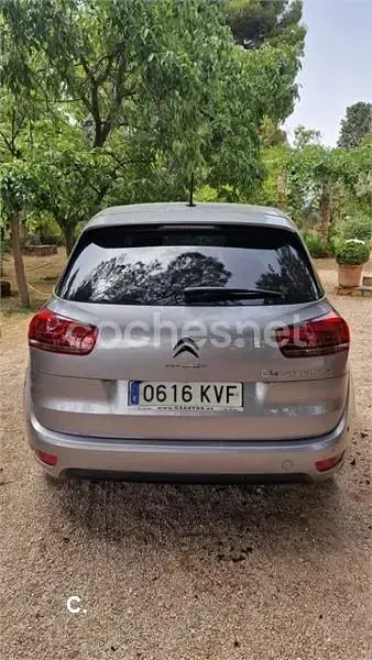 Usado Citroën C4 SpaceTourer Feel 130 CV (95 kW) 2019 Gris / plata Monovolumen