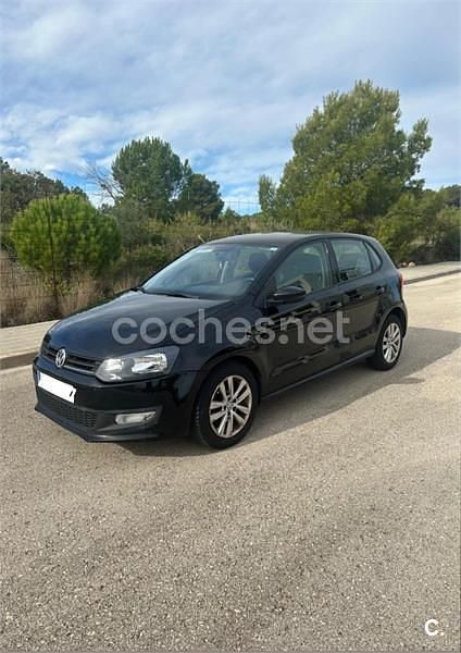 Negro Usado 2014 VW Polo Advance Berlina | 7100 € (Precio justo) - Imagen 1/4