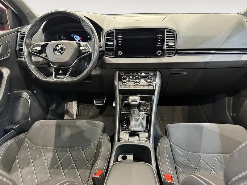 Usado Skoda Karoq SportLine 150 CV (110 kW) 2022 Rojo SUV