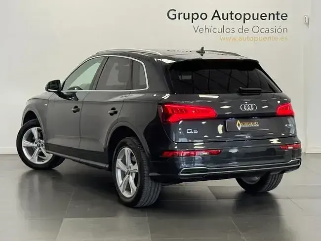 Usado Audi Q5 S-Line 204 CV (150 kW) 2020 Gris SUV