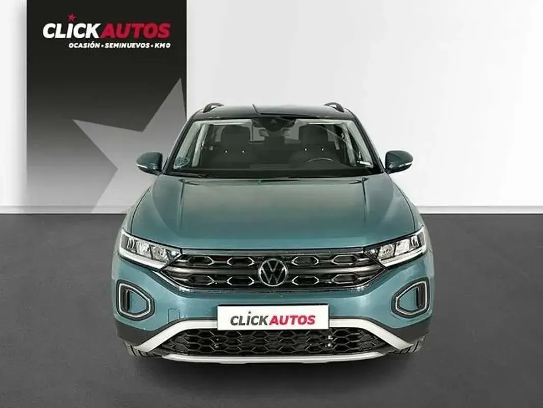 Usado VW T-Roc Life 110 CV (80 kW) 2023 Azul SUV