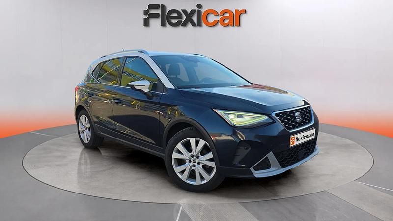 Usado Seat Arona Xperience 110 CV (80 kW) 2022 Negro SUV