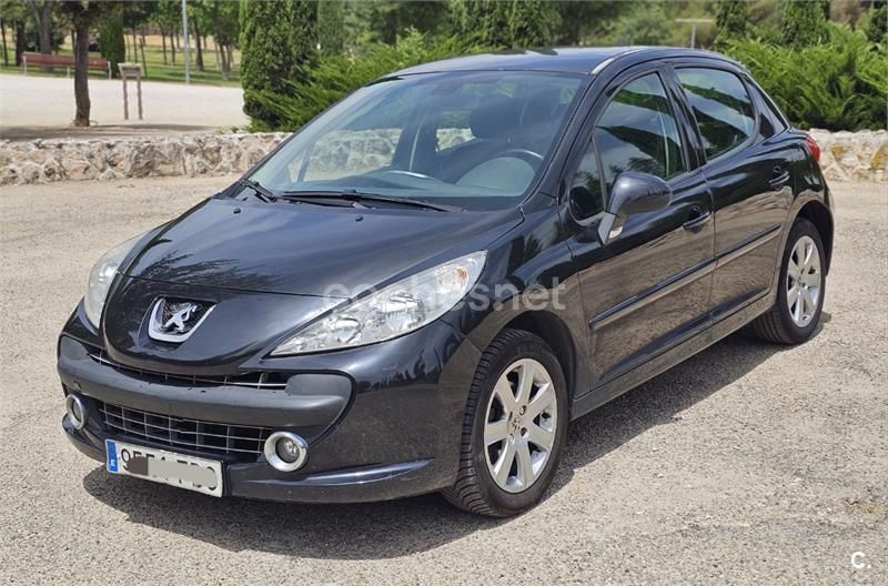 Negro Usado 2006 Peugeot 207 Berlina | 2400 € (Buen precio) - Imagen 1/4