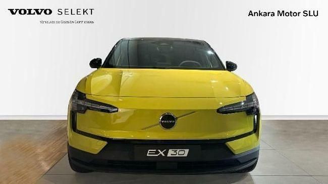 Usado Volvo EX30 Plus 200 kW (272 HP) 2024 Amarelo SUV