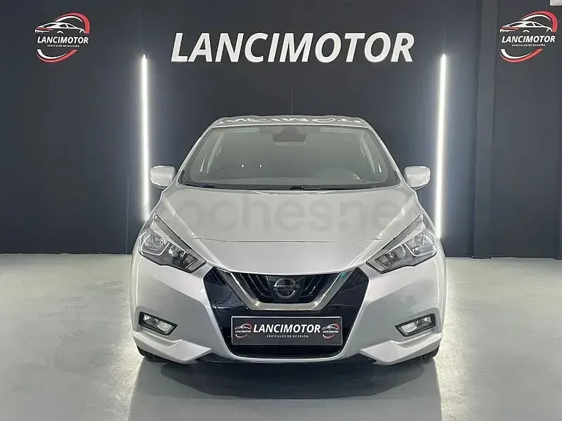 Usado Nissan Micra N-Connecta 100 CV (73 kW) 2019 Gris / plata Utilitario