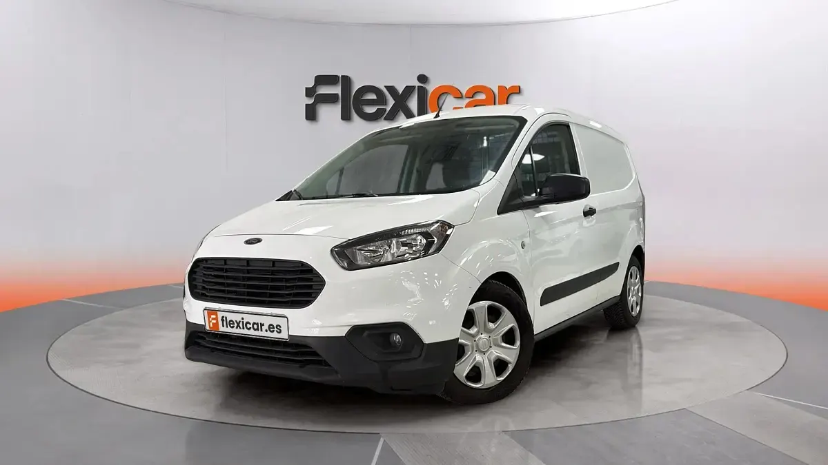 Usado Ford Transit 75 CV (55 kW) 2021 Blanco Berlina