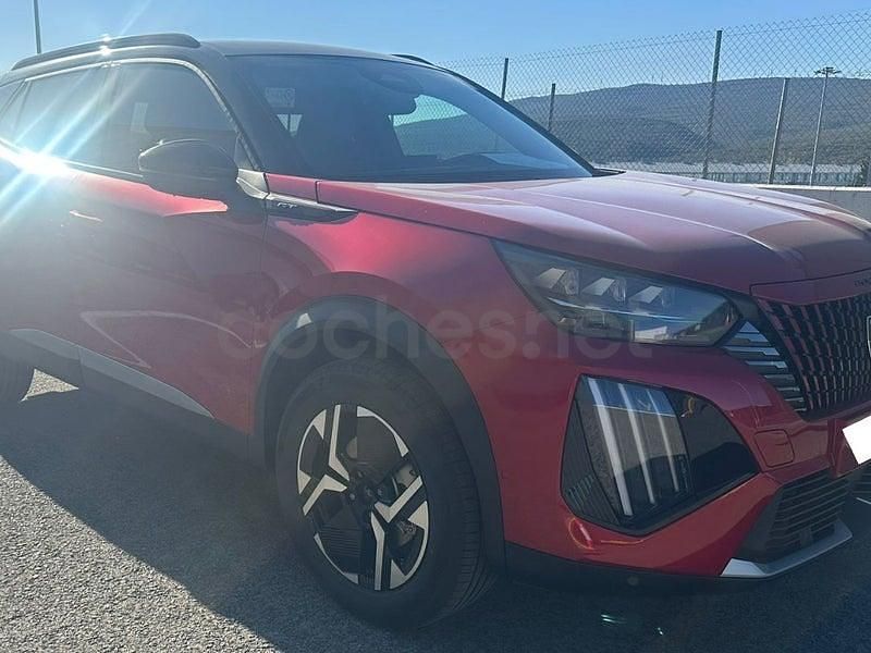Nuevo Peugeot 2008 GT 145 CV (106 kW) 2025 Rojo SUV