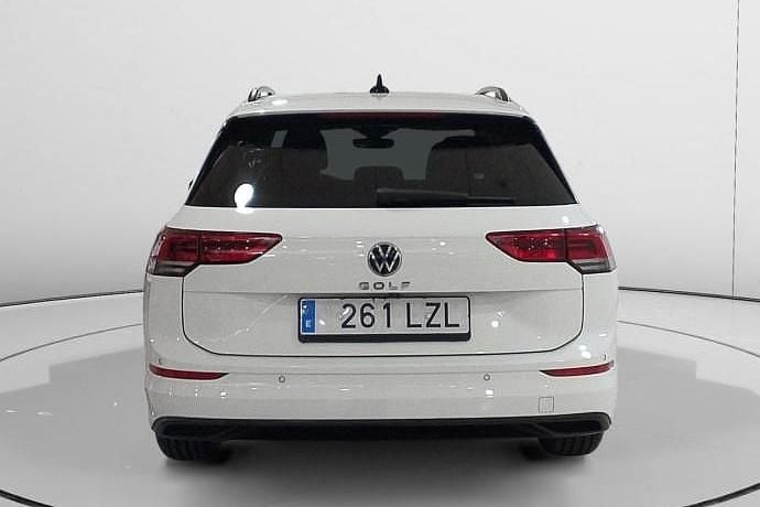 Usado VW Golf VIII Life 131 CV (96 kW) 2022