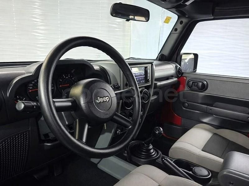 Usado Jeep Wrangler Unlimited Sport 177 CV (130 kW) 2008 Rojo SUV