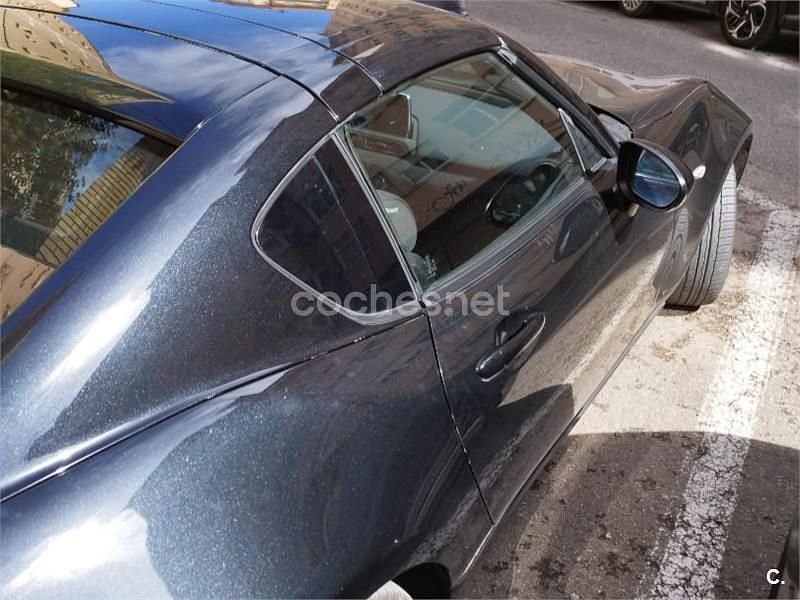 Usado Mazda MX5 Luxury 131 HP (96 kW) 2017 Preto Cabrios