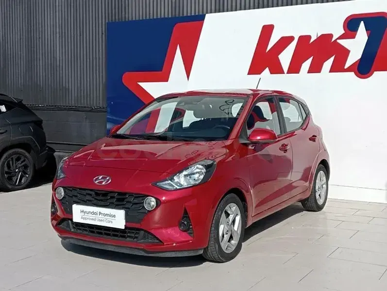 Usado Hyundai i10 67 CV (49 kW) 2022 Rojo Utilitario