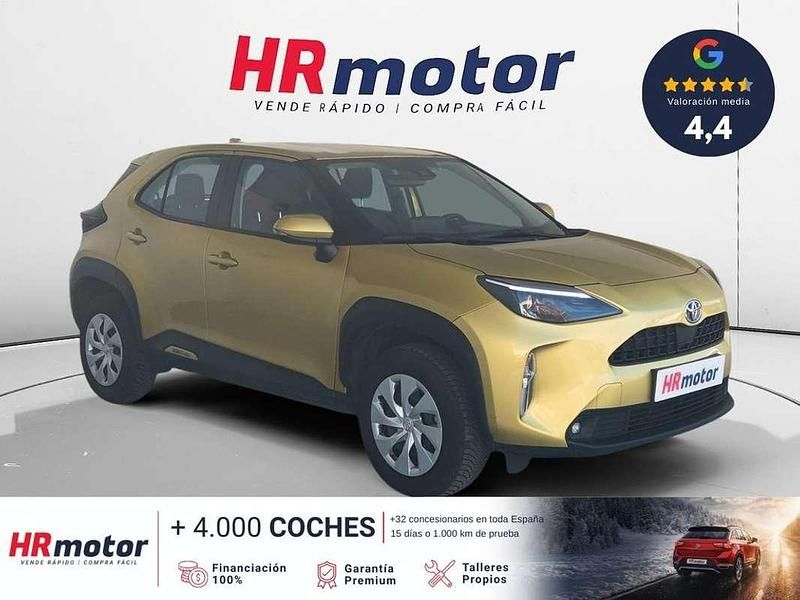 Usado Toyota Yaris Cross Style 117 CV (86 kW) 2023 Amarillo SUV