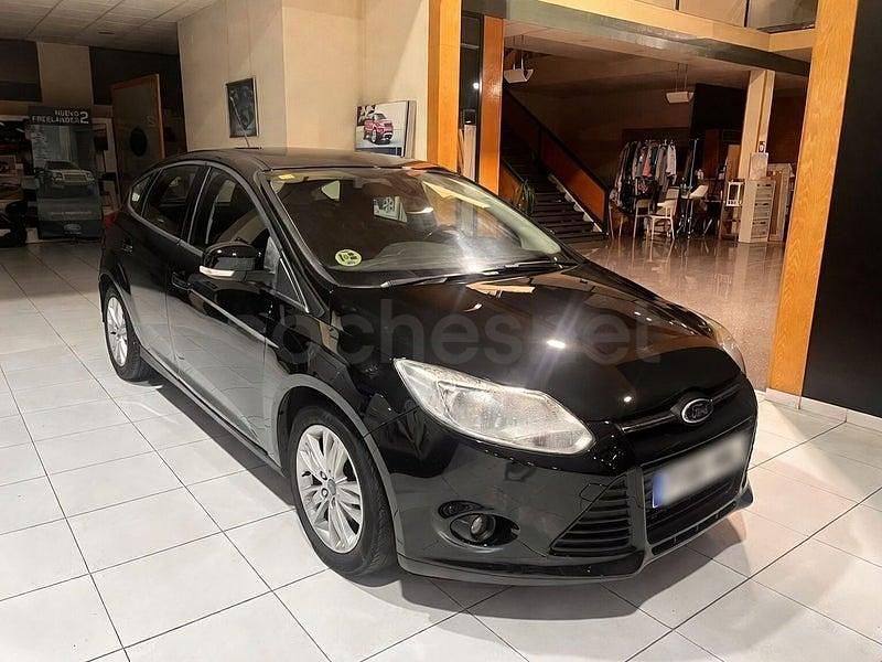Usado Ford Focus Trend 115 CV (84 kW) 2011 Negro Berlina