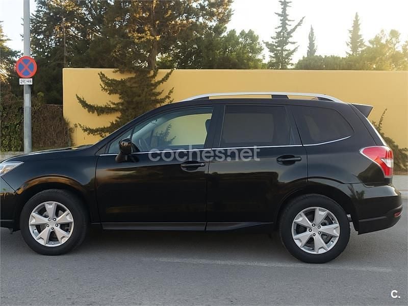 Negro Usado 2015 Subaru Forester SUV | 12.600 € (Precio justo) - Imagen 1/4