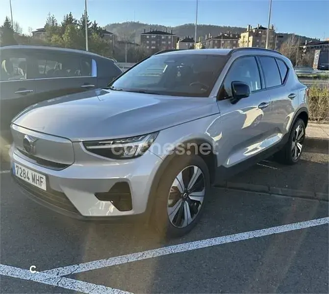 Usado Volvo XC40 Plus 175 kW (238 CV) 2023 Eléctrico SUV